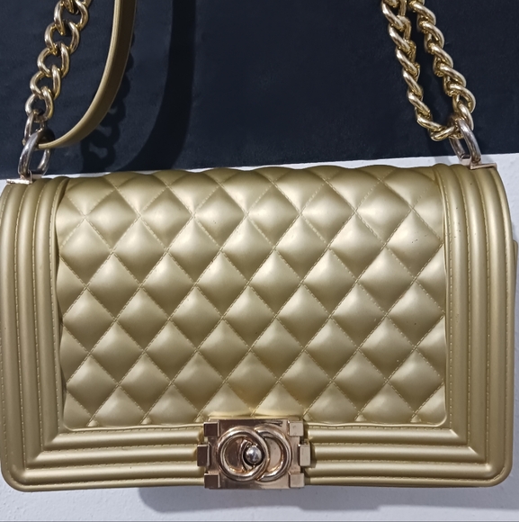 ToyBoy Women gold glazed silicone quilted chain purse bag - Picture 4 of 16
